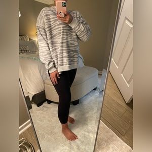 American Eagle Pullover